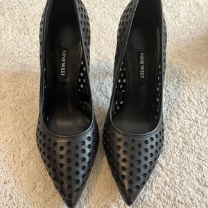 New-Nine West Black Stiletto Heels with Textured Design